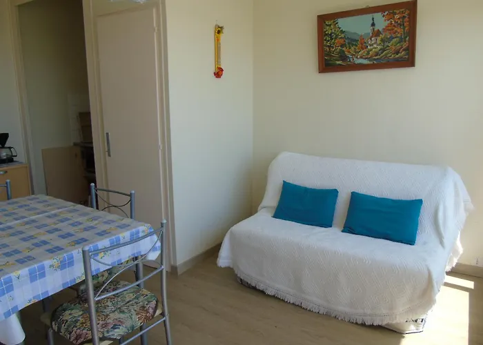 Le Voilier * 생장드몽